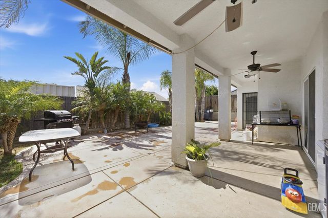 8441 Andromeda Lane, Bakersfield, CA 93306