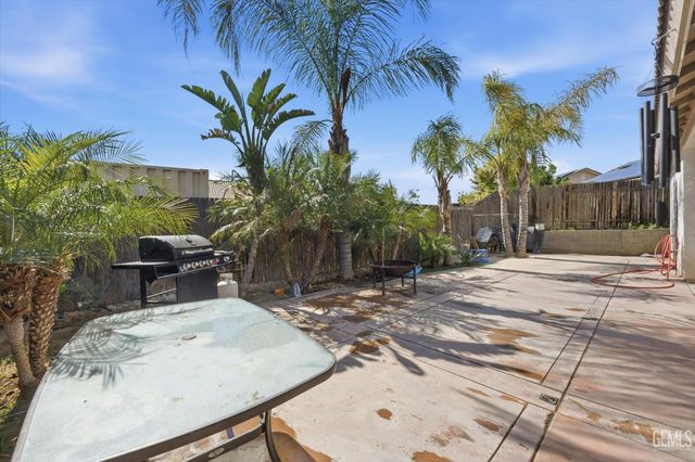 8441 Andromeda Lane, Bakersfield, CA 93306