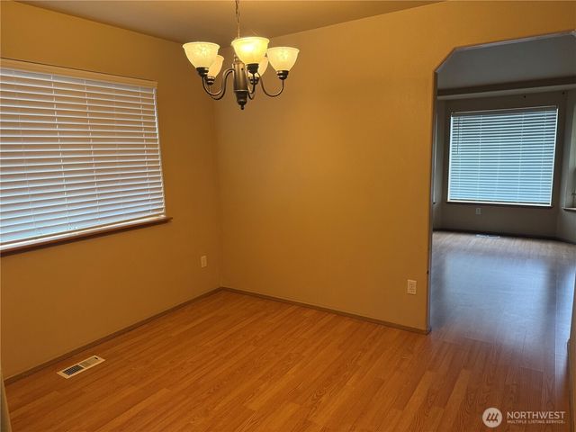 8312 185th Street Ct E, Puyallup, WA 98375