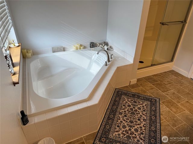 8312 185th Street Ct E, Puyallup, WA 98375