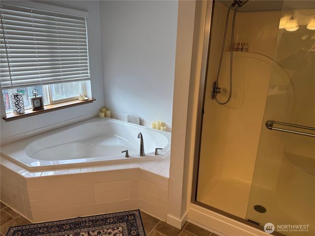 8312 185th Street Ct E, Puyallup, WA 98375