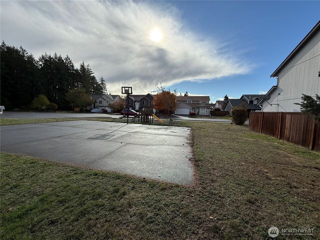 8312 185th Street Ct E, Puyallup, WA 98375