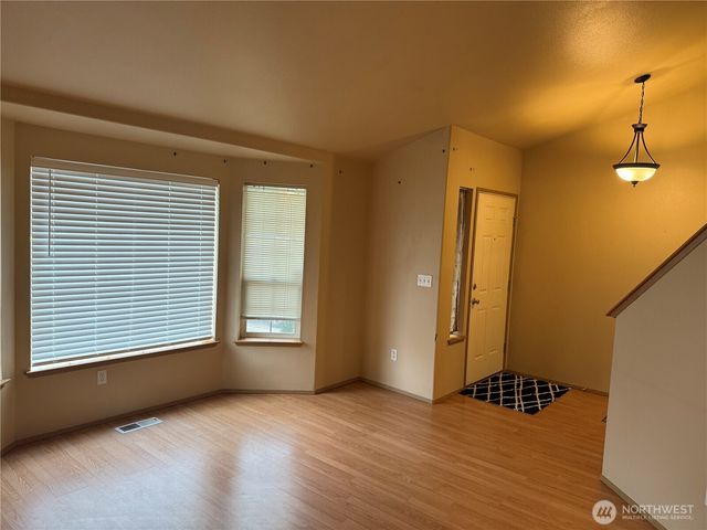 8312 185th Street Ct E, Puyallup, WA 98375