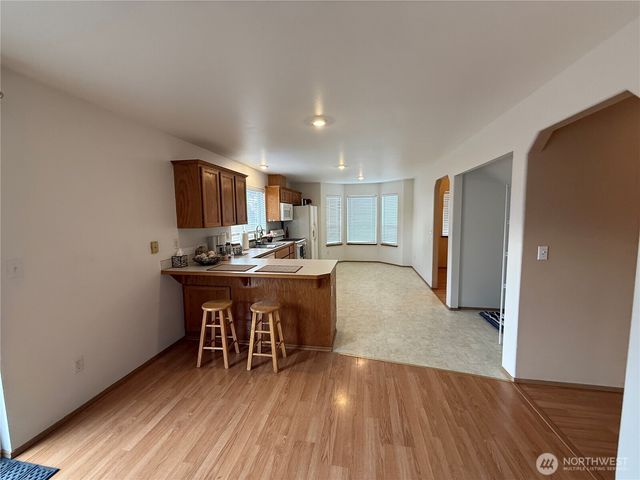 8312 185th Street Ct E, Puyallup, WA 98375