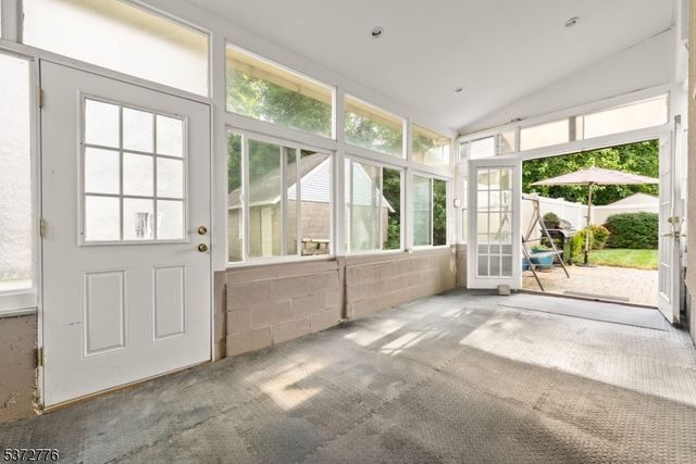 32 Walter Hammond Pl, Waldwick Boro, NJ 07463