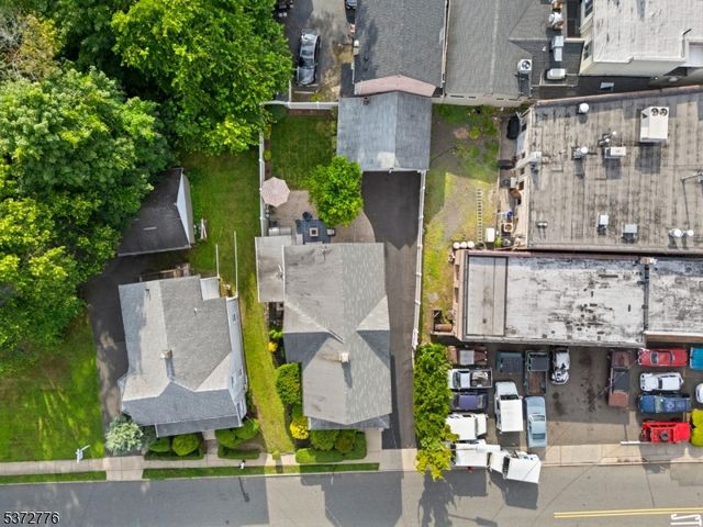 32 Walter Hammond Pl, Waldwick Boro, NJ 07463