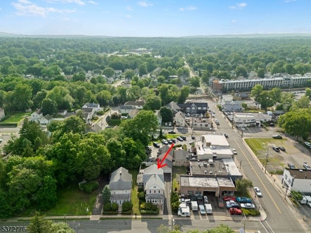 32 Walter Hammond Pl, Waldwick Boro, NJ 07463