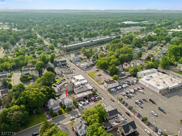 32 Walter Hammond Pl, Waldwick Boro, NJ 07463