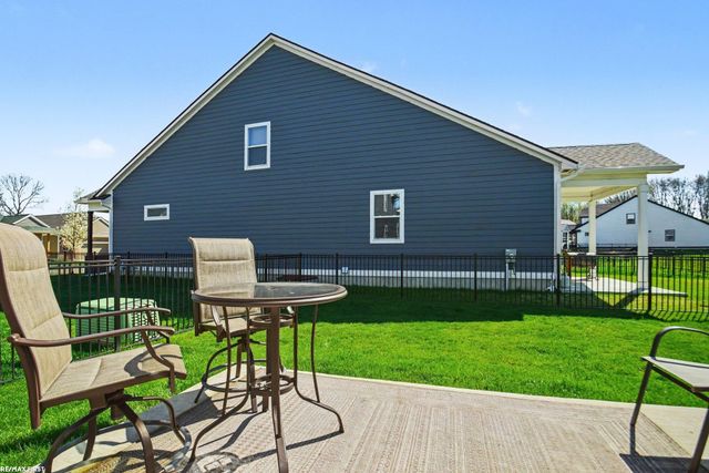 47050 Brookview Drive, Chesterfield Twp, MI 48047