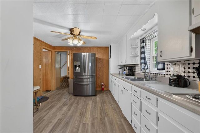 9112 Charlotte Street, Kansas City, MO 64131