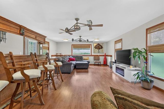 9112 Charlotte Street, Kansas City, MO 64131