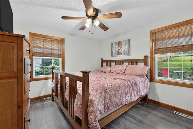 9112 Charlotte Street, Kansas City, MO 64131