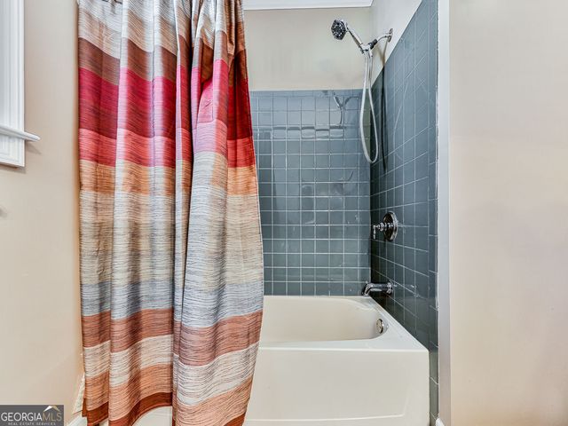 616 Laurel Crossing, Canton, GA 30114