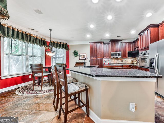 616 Laurel Crossing, Canton, GA 30114