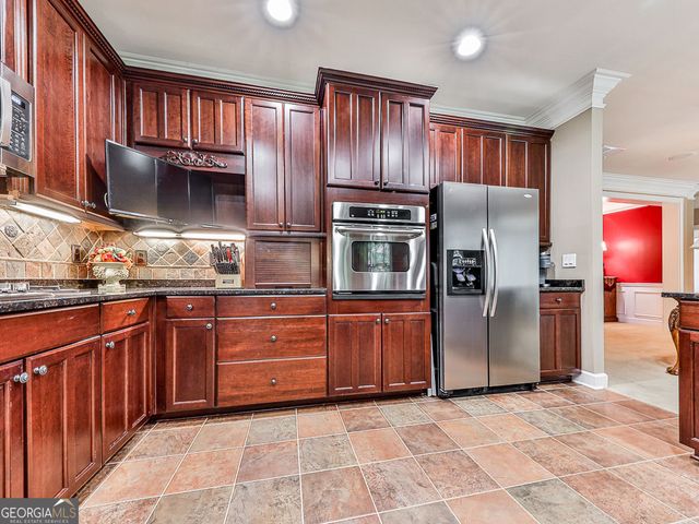 616 Laurel Crossing, Canton, GA 30114