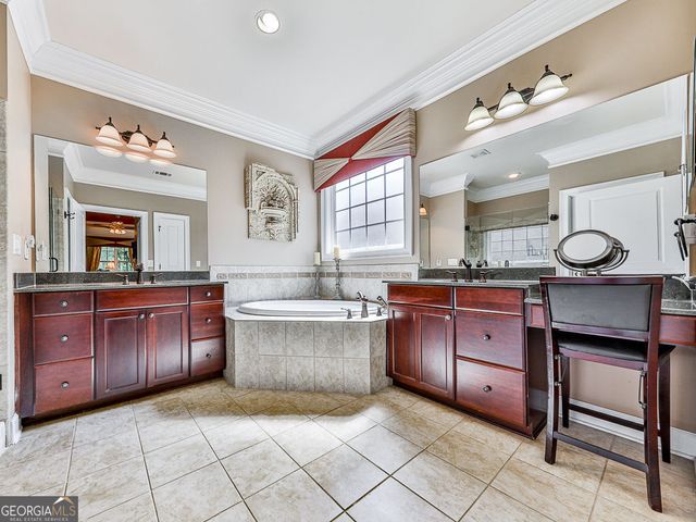 616 Laurel Crossing, Canton, GA 30114