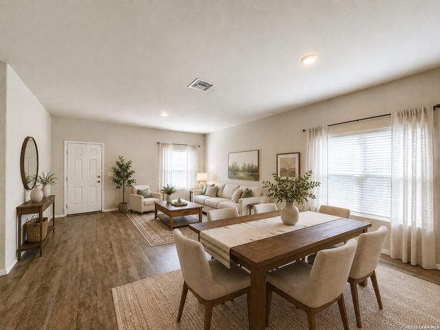 14662 Stirrup Trace, Elmendorf, TX 78112