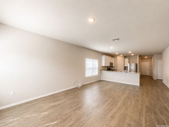 14662 Stirrup Trace, Elmendorf, TX 78112