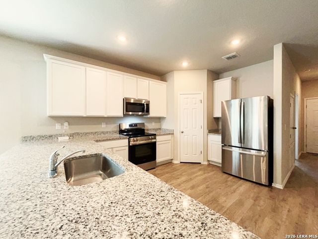14662 Stirrup Trace, Elmendorf, TX 78112