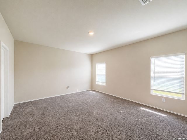 14662 Stirrup Trace, Elmendorf, TX 78112