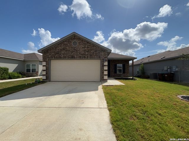 14662 Stirrup Trace, Elmendorf, TX 78112