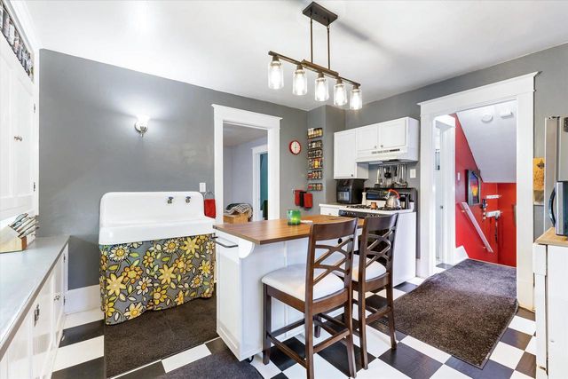 817 S OAKLAND AVENUE, Green Bay, WI 54304