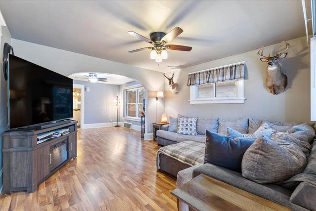 817 S OAKLAND AVENUE, Green Bay, WI 54304