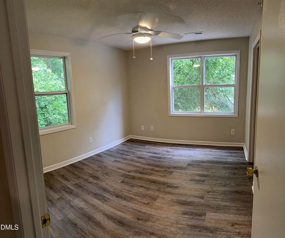 1130 Carlton Avenue 301, Raleigh, NC 27606