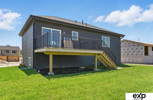 4009 N 215th Street, Omaha, NE 68022