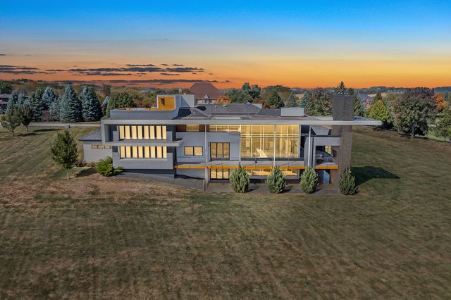 31600 Silverado Lane, Waukee, IA 50263