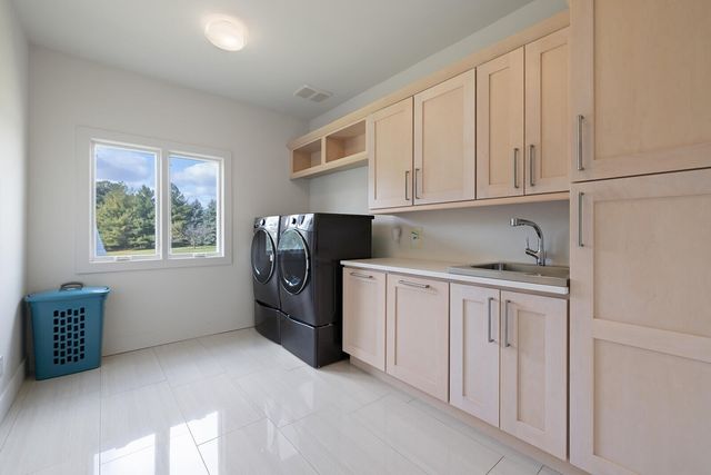 31600 Silverado Lane, Waukee, IA 50263