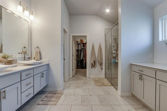 11428 NW 105th Street, Yukon, OK 73099