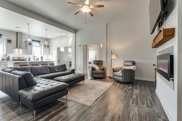 11428 NW 105th Street, Yukon, OK 73099