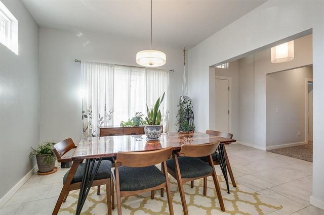 11428 NW 105th Street, Yukon, OK 73099