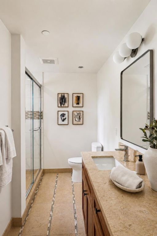 Image 10 of property listing at 822 Columbus Street, El Granada, CA 94018