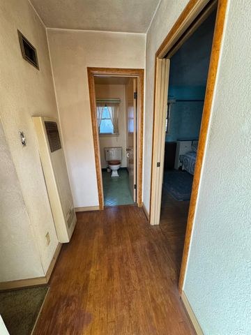 1140 8th Ave, Sacramento, CA 95818