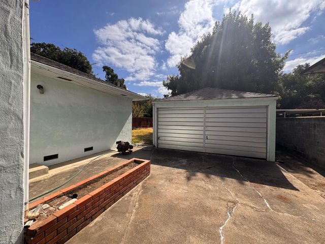1140 8th Ave, Sacramento, CA 95818