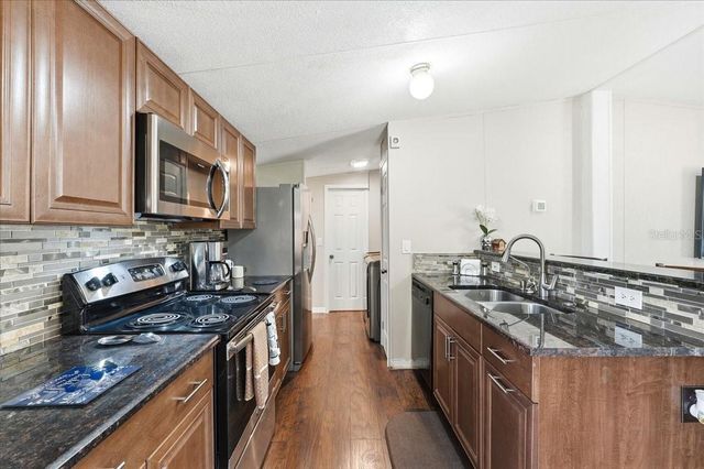 1020 US HIGHWAY 98 W, Frostproof, FL 33843