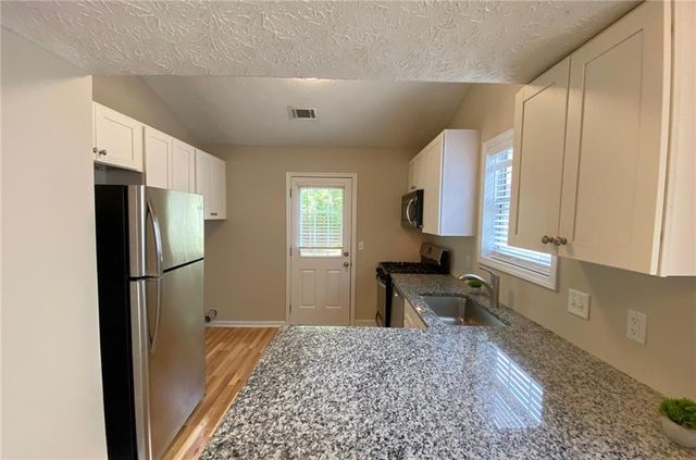 2751 Highland Ridge NW, Kennesaw, GA 30152