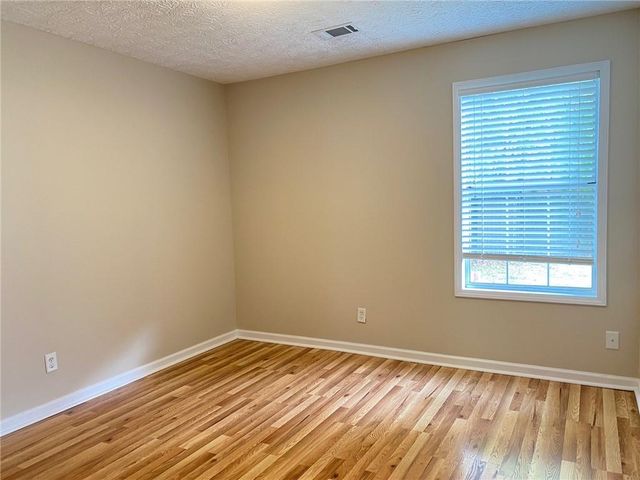 2751 Highland Ridge NW, Kennesaw, GA 30152