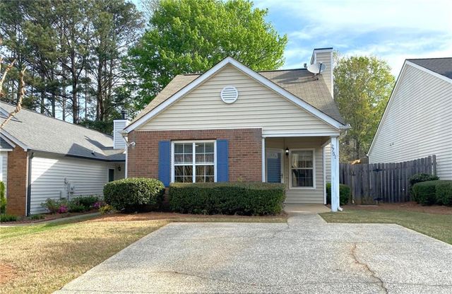2751 Highland Ridge NW, Kennesaw, GA 30152