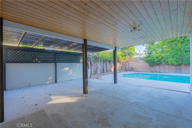 19034 Wyandotte Avenue, Reseda, CA 91335