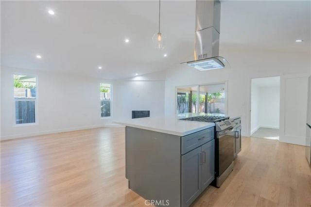 19034 Wyandotte Avenue, Reseda, CA 91335