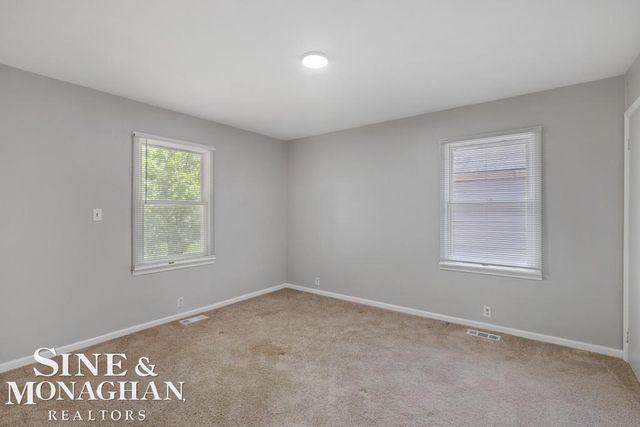 20933 Ridgemont Road, Harper Woods, MI 48225