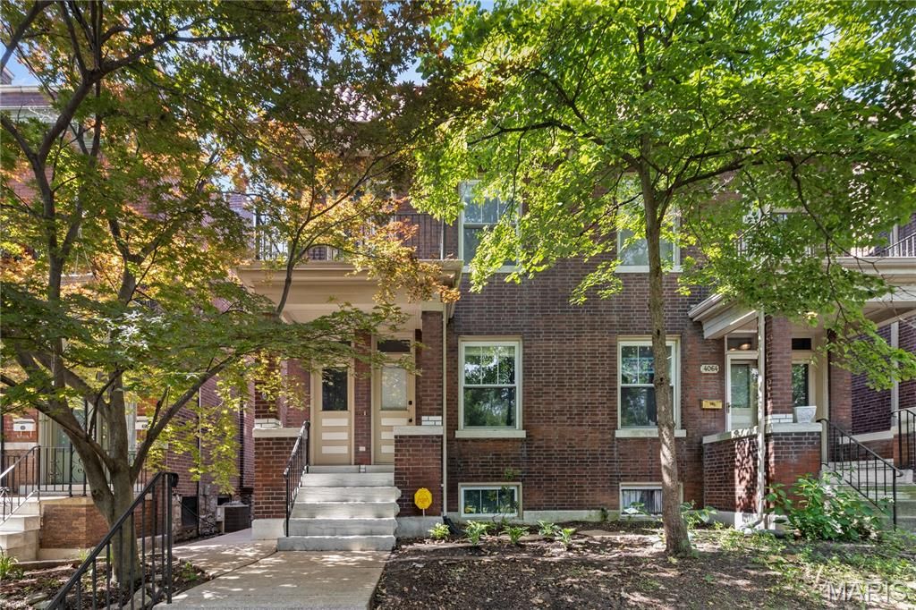 4062 Arsenal Street, St Louis, MO 63116
