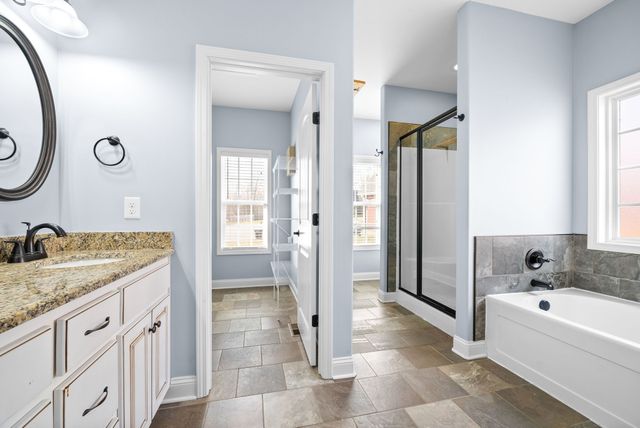 2788 Ann Dr, Clarksville, TN 37040