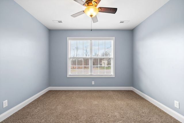 2788 Ann Dr, Clarksville, TN 37040