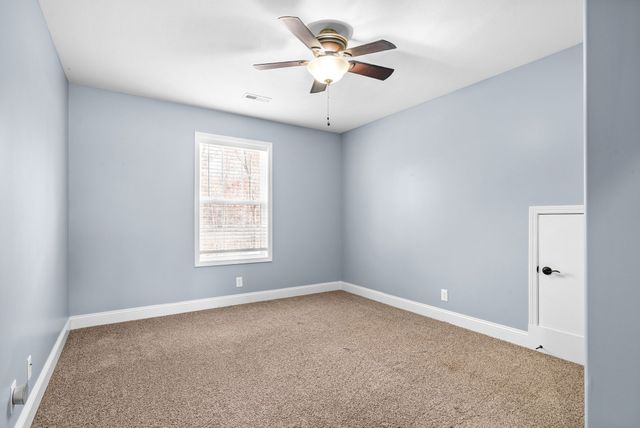 2788 Ann Dr, Clarksville, TN 37040