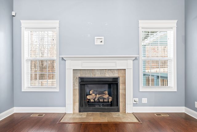 2788 Ann Dr, Clarksville, TN 37040