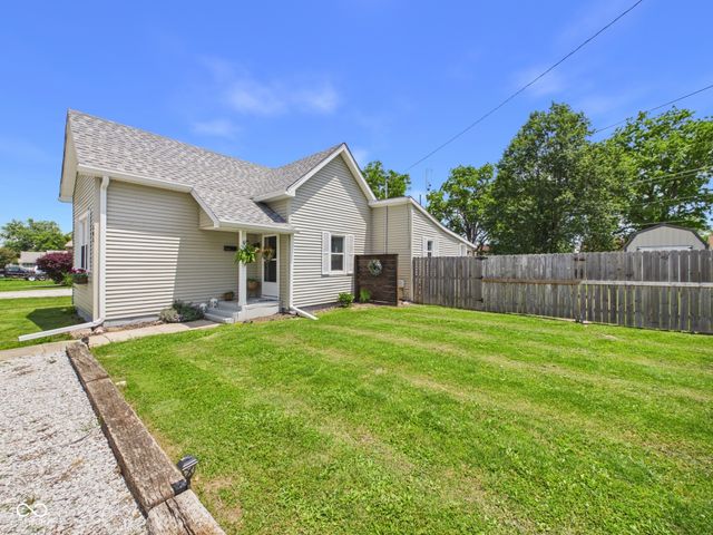505 N 13th Street, Elwood, IN 46036